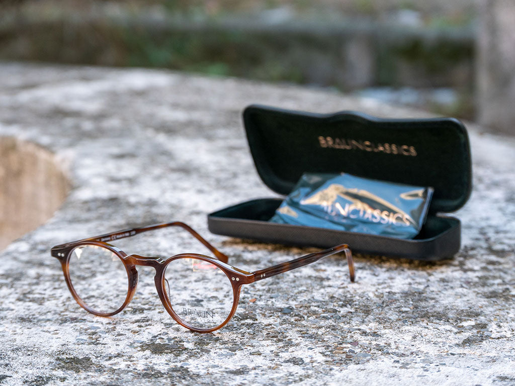 Encontrando a combinação perfeita de estilo e funcionalidade: como escolher óculos de grife para suas lentes oftálmicas